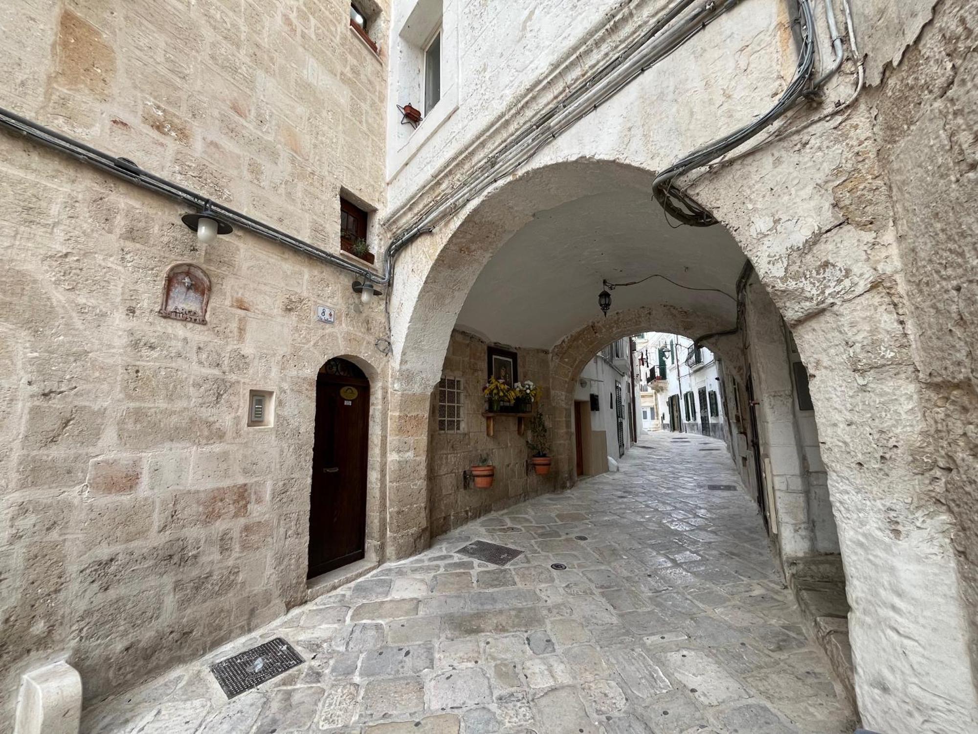 Arco Sallustio 2.0 Monopoli Luaran gambar